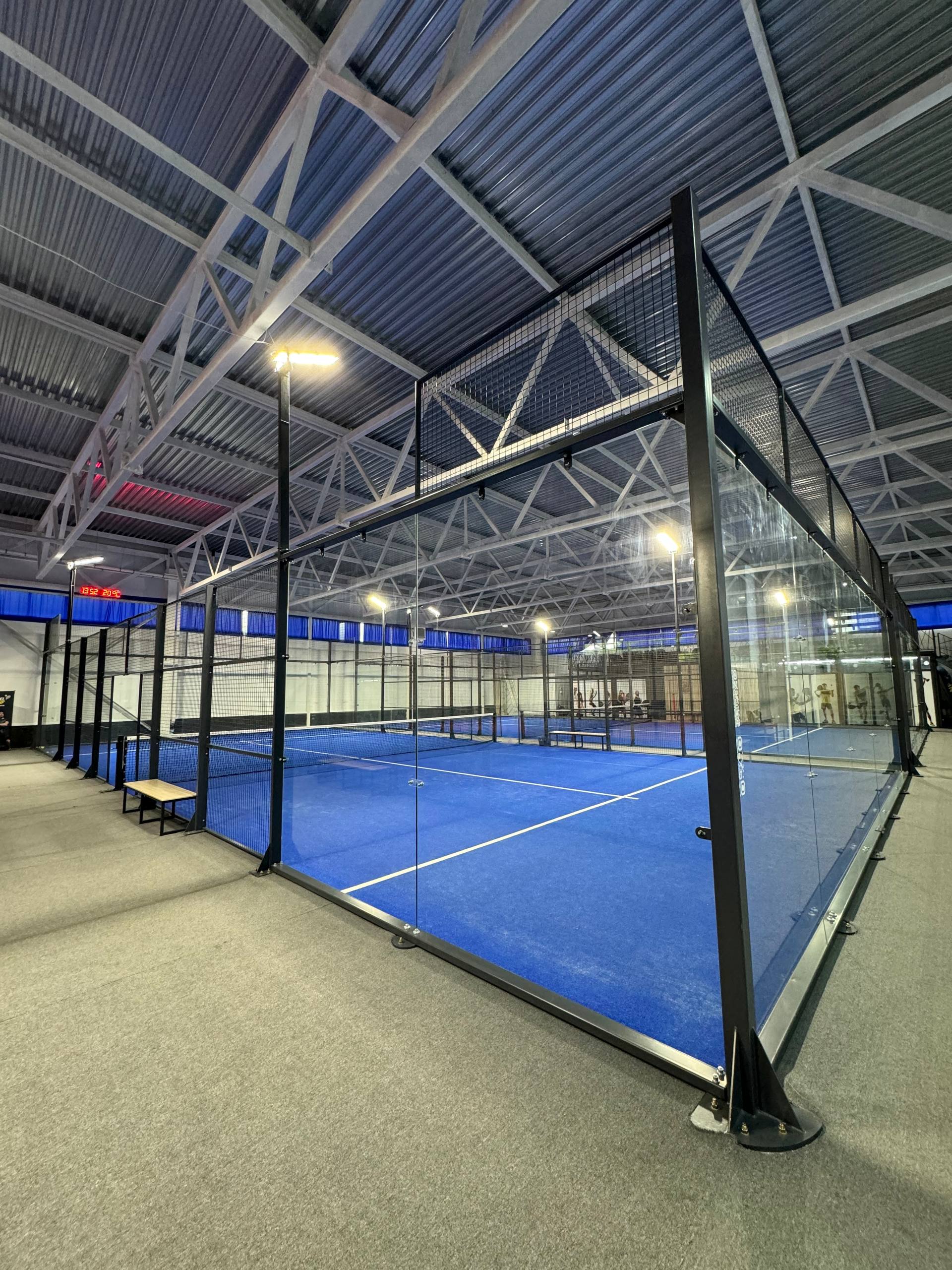 Панорамный корт Корт 2 в падел-клубе PADELNF Нефтекамск